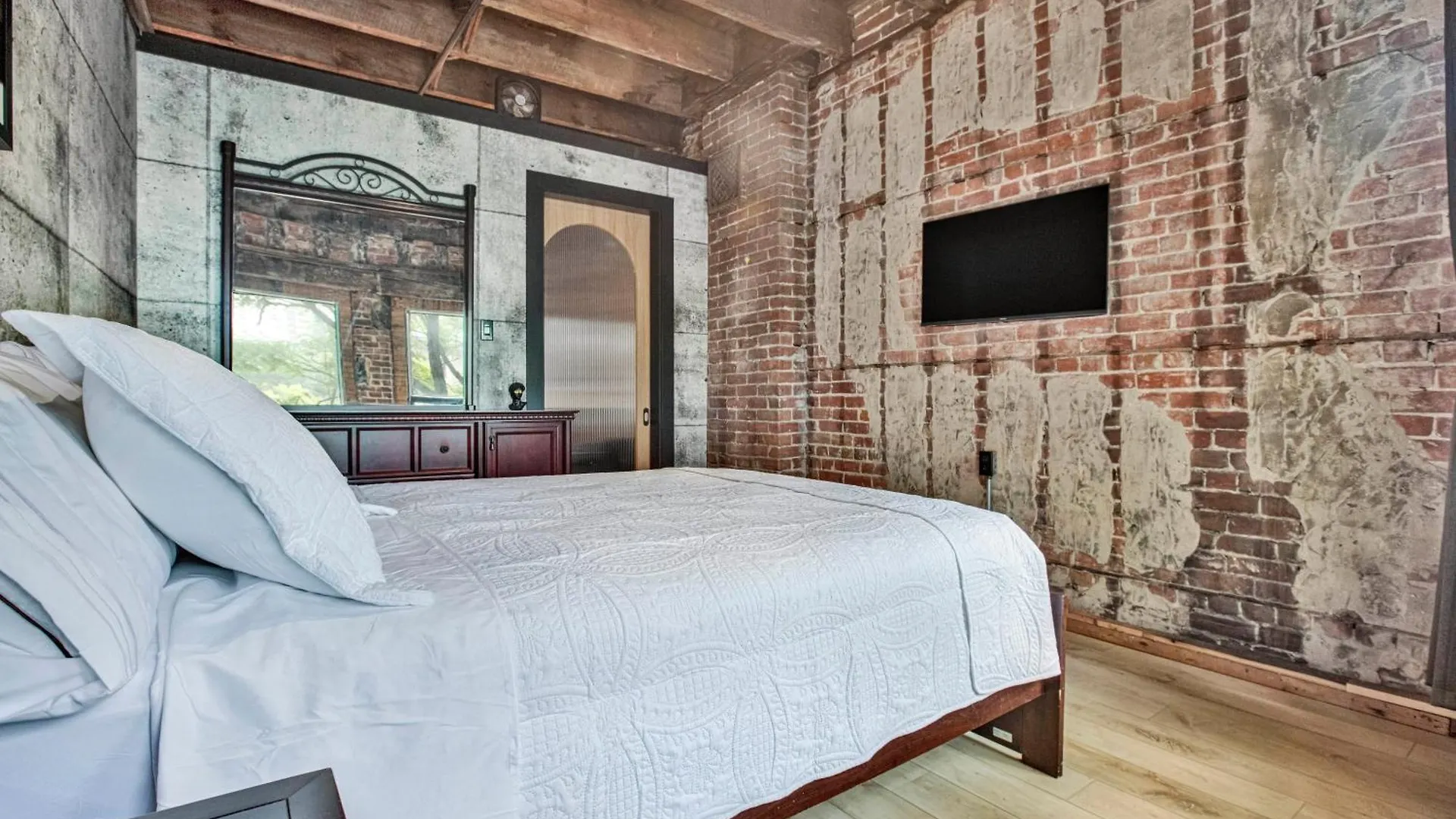 شقة Luxury Penthouse In The Heart Of Guy Concordia - Paking And Huge Terasse مونتريال
