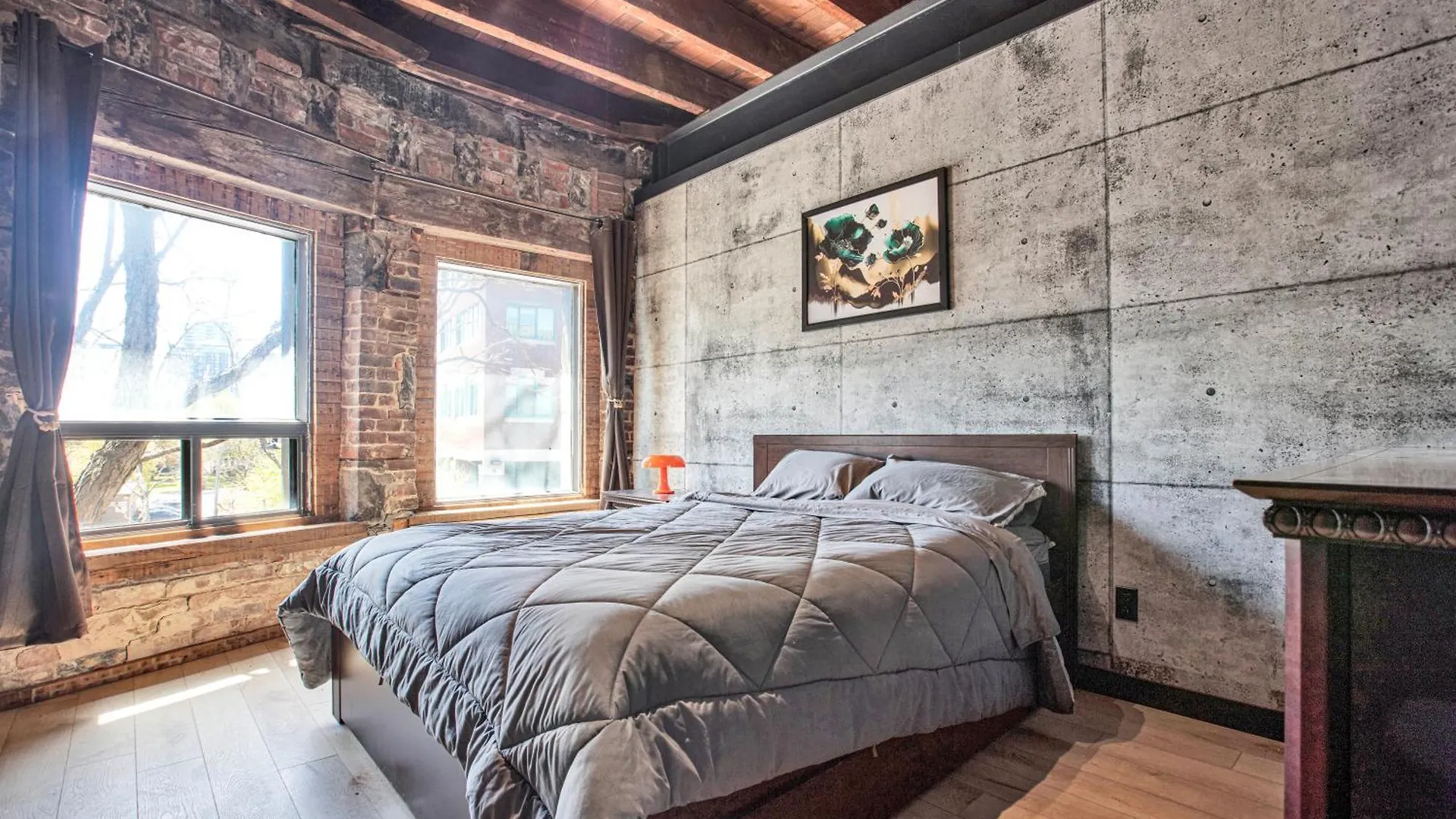 Luxury Penthouse In The Heart Of Guy Concordia - Paking And Huge Terasse Apartment Montreal Canada