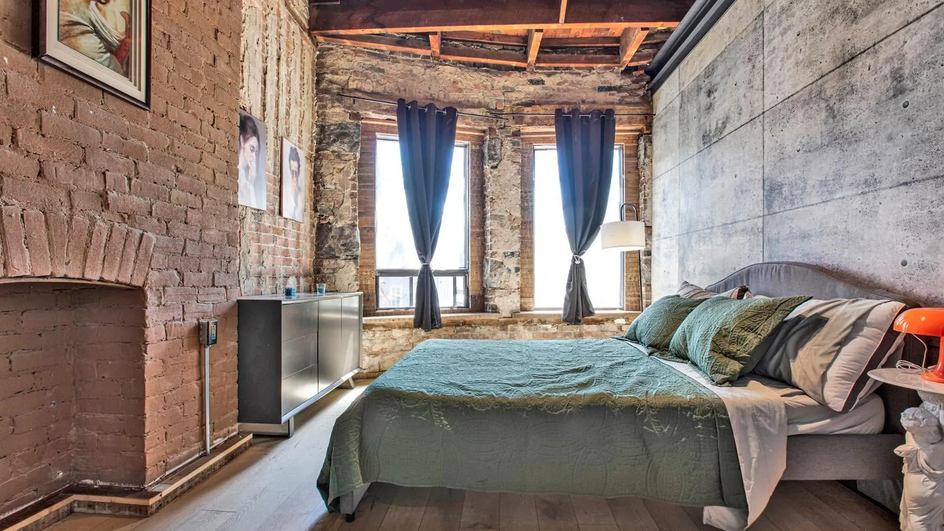 Luxury Penthouse In The Heart Of Guy Concordia - Paking And Huge Terasse Apartment Montreal Canada